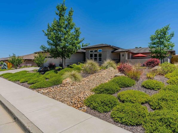 151 Emerald Ln, Jackson, CA 95642