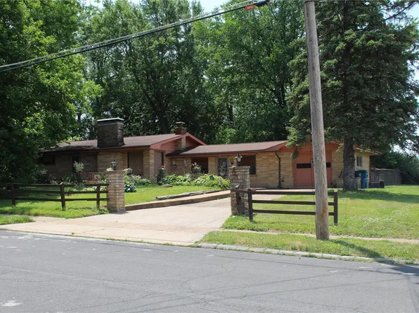 2365 Wallis Ave, Saint Louis, MO 63114