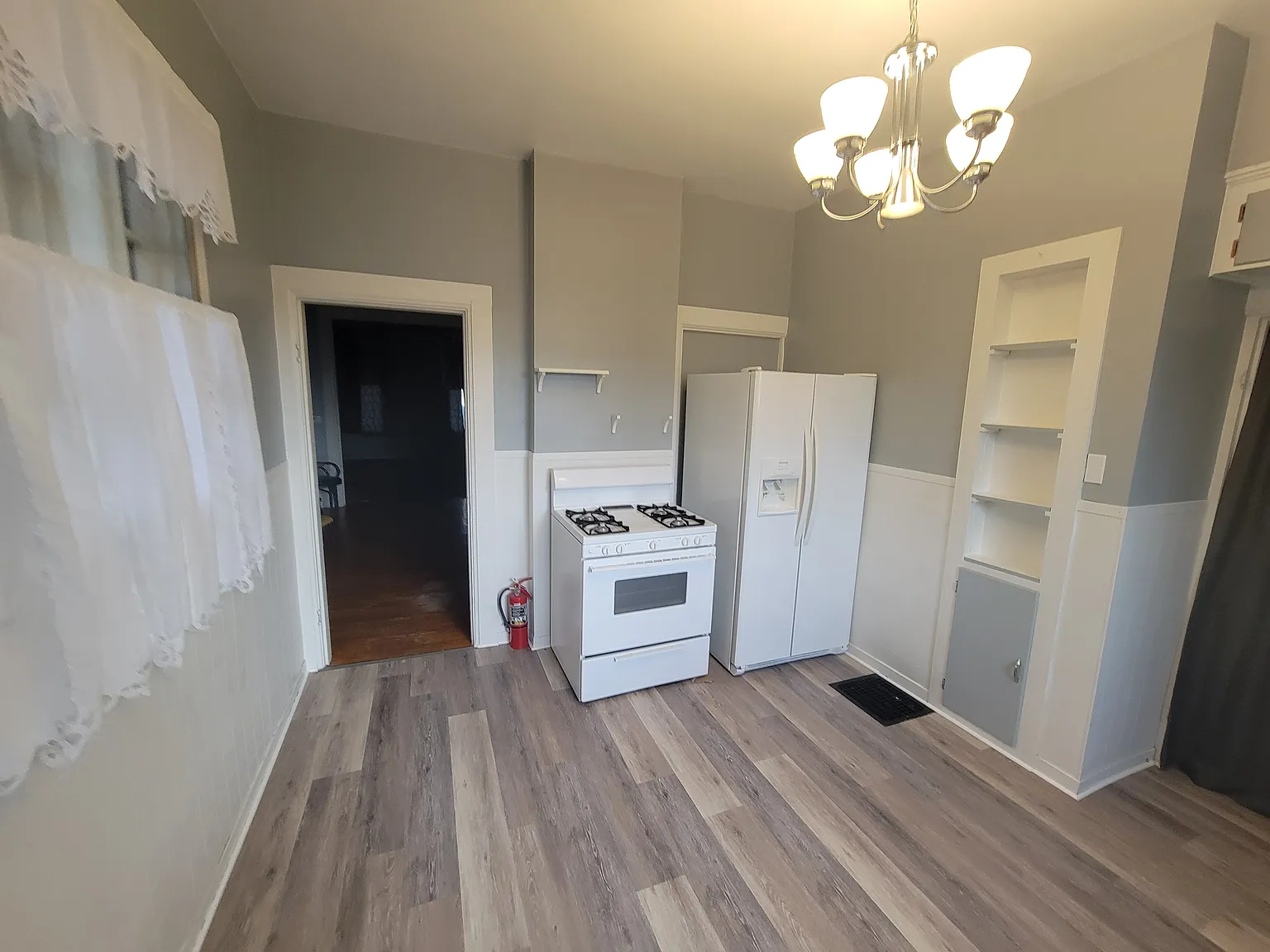 523 Rhomberg — Photo 3