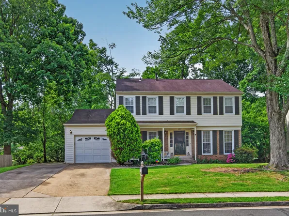 8815 Newport Ct, Springfield, VA 22153
