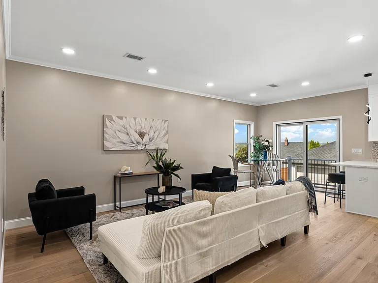 432 Jefferson St #2 — Photo 3