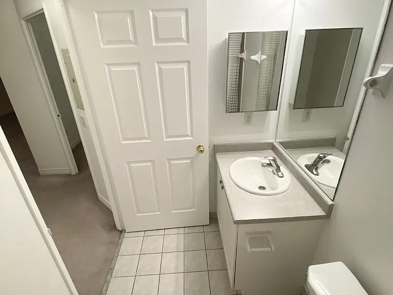 18 Parkview Ave #1616 — Photo 11