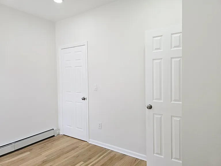 15 Dwight St #2 — Photo 28