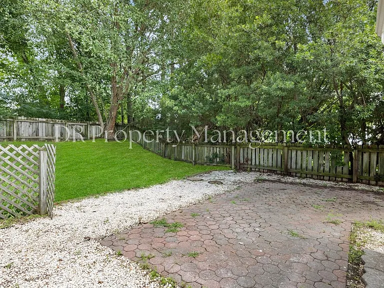 4708 Periwinkle Pl — Photo 19