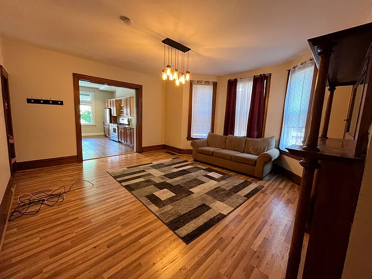 347 Stratford Ave #1 — Photo 6