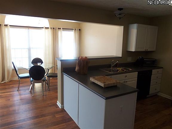 5th image of 5740 Rosemont Way