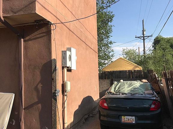 5th image of 411 Tennessee St SE APT A