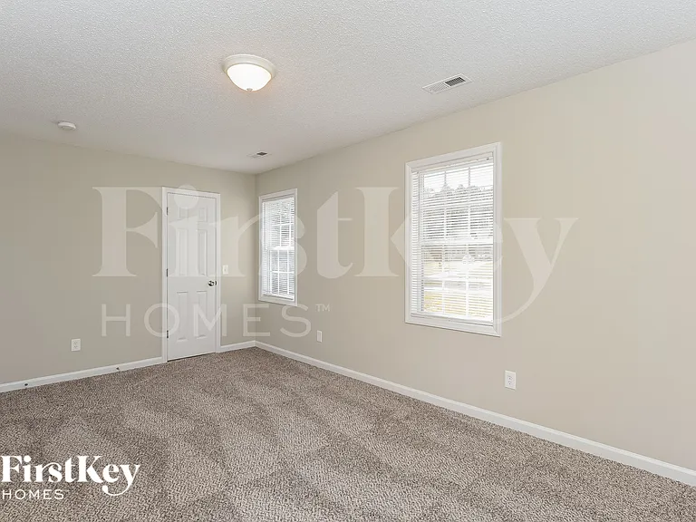 60 Cyra Ct — Photo 8
