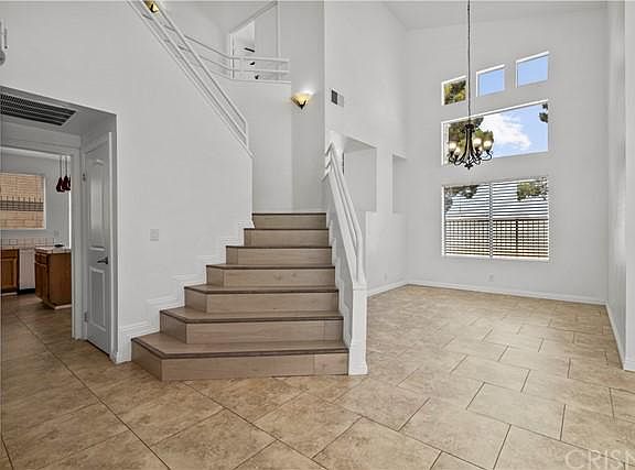 5th image of 2551 Cloverdale Ct