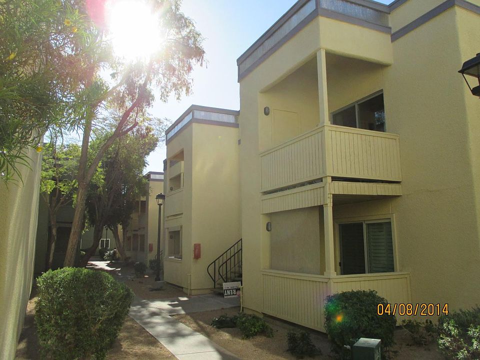 1st image of 740 W Elm St Unit 240