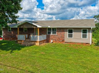 188 Meadow View Rd, Rogersville, TN 37857