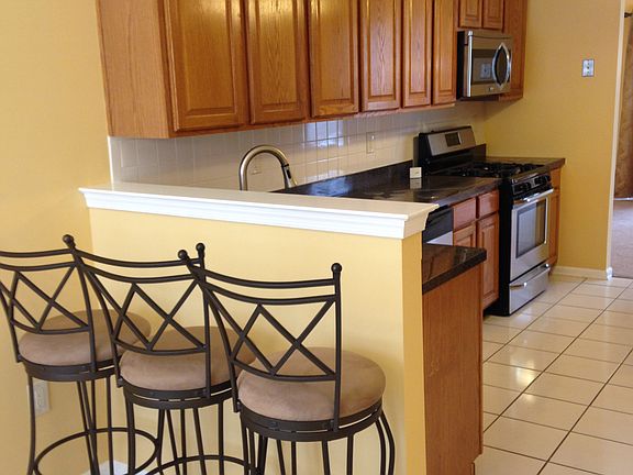 Eat In Kitchen