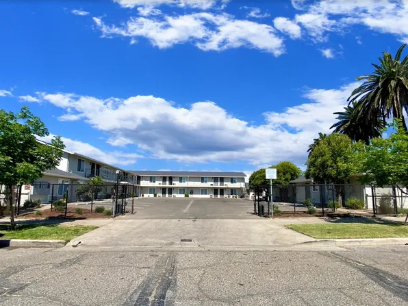 2355 K St #112, Merced, CA 95340