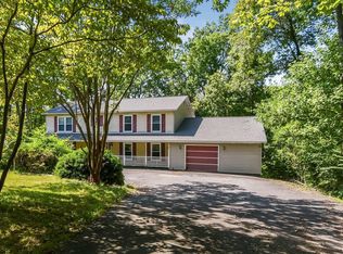 148 Plantation Dr, Montross, VA 22520