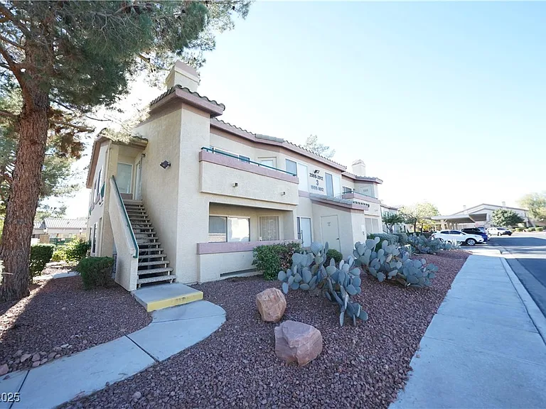 5710 E Tropicana Ave #1009 — Photo 1