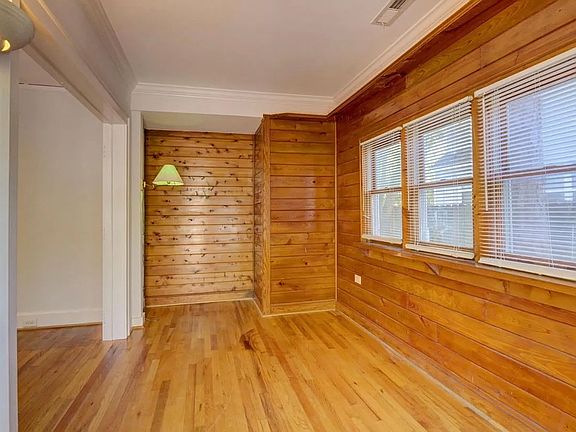 5th image of 913 Bryan Ave #A