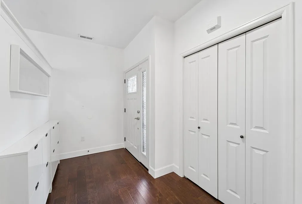 12900 SE 268th St Unit K1 - 3 bedrooms — Photo 2