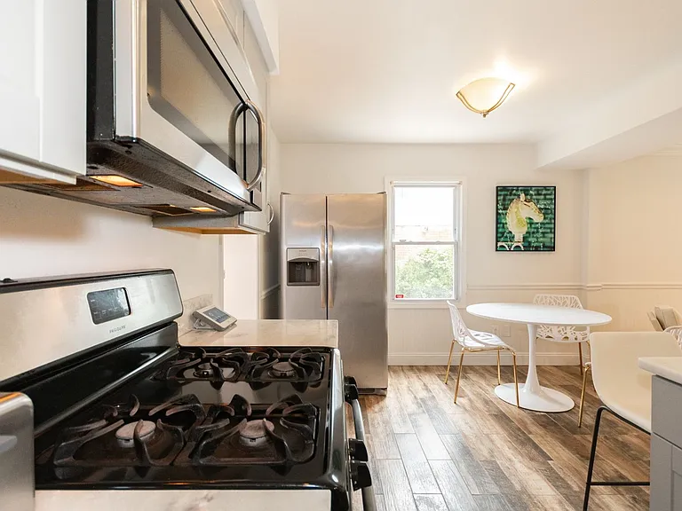 1012 E West Hwy — Photo 17