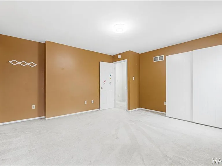 208 Kylewood Ct — Photo 33