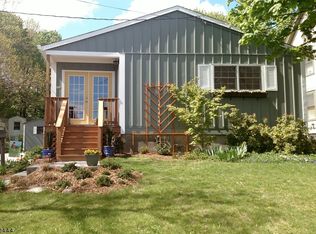 40 Condit St, Newton, NJ 07860