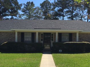 6221 Oak Branch Ct, Mobile, AL 36609