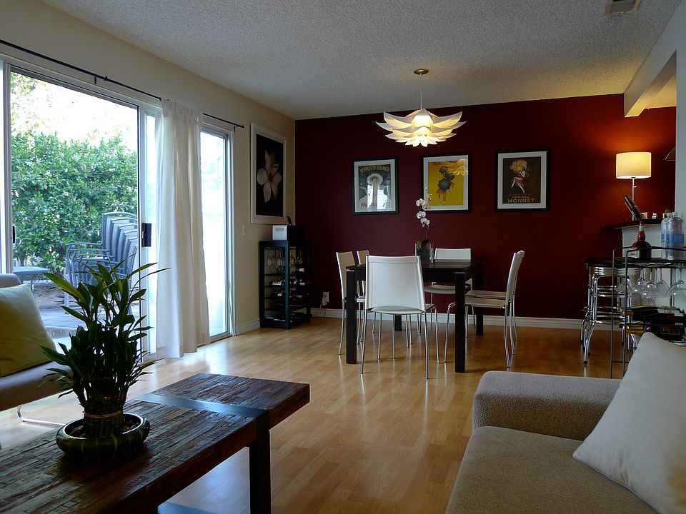 1st image of 1032 Park Circle Dr