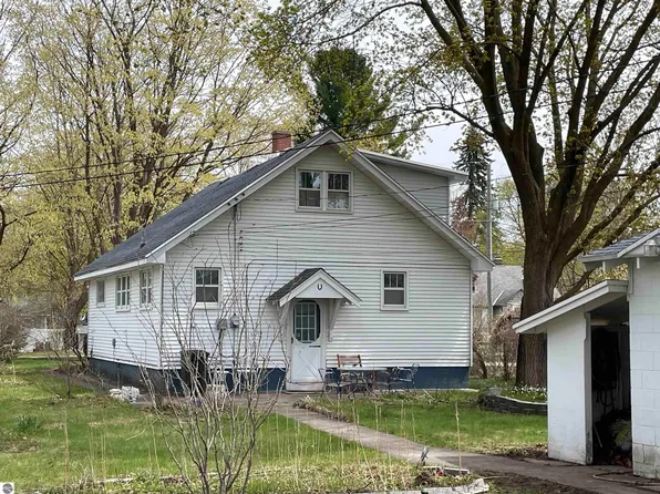 310 S Spruce St, Traverse City, MI 49684