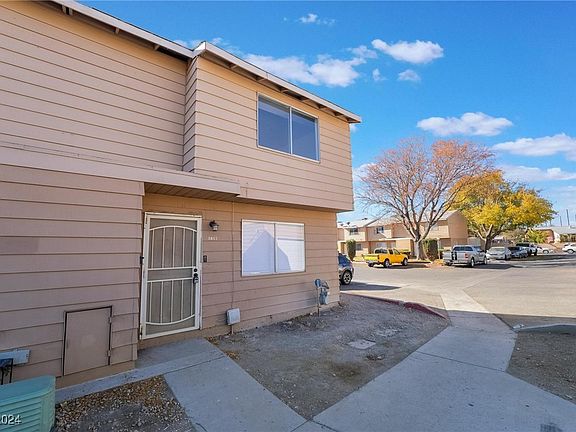 2nd image of 3817 Surfrider Ln