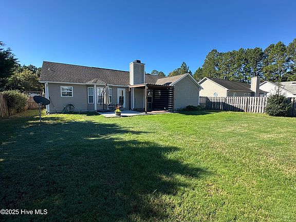 2nd image of 1875 Neese Cir NE