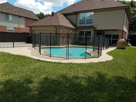 2nd image of 4705 Lawrence Ln