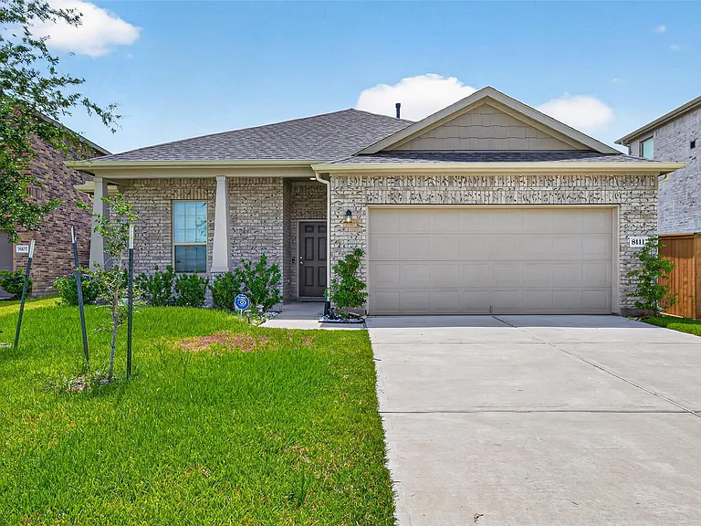8111 Star Terrace Dr — Photo 1