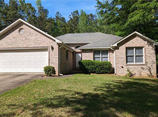 2902 Fawn Ct, Opelika, AL 36804