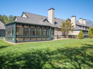 4 Vanderbilt Dr, Narragansett, RI 02882