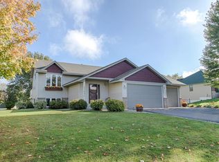 17694 Fieldcrest Ave, Farmington, MN 55024