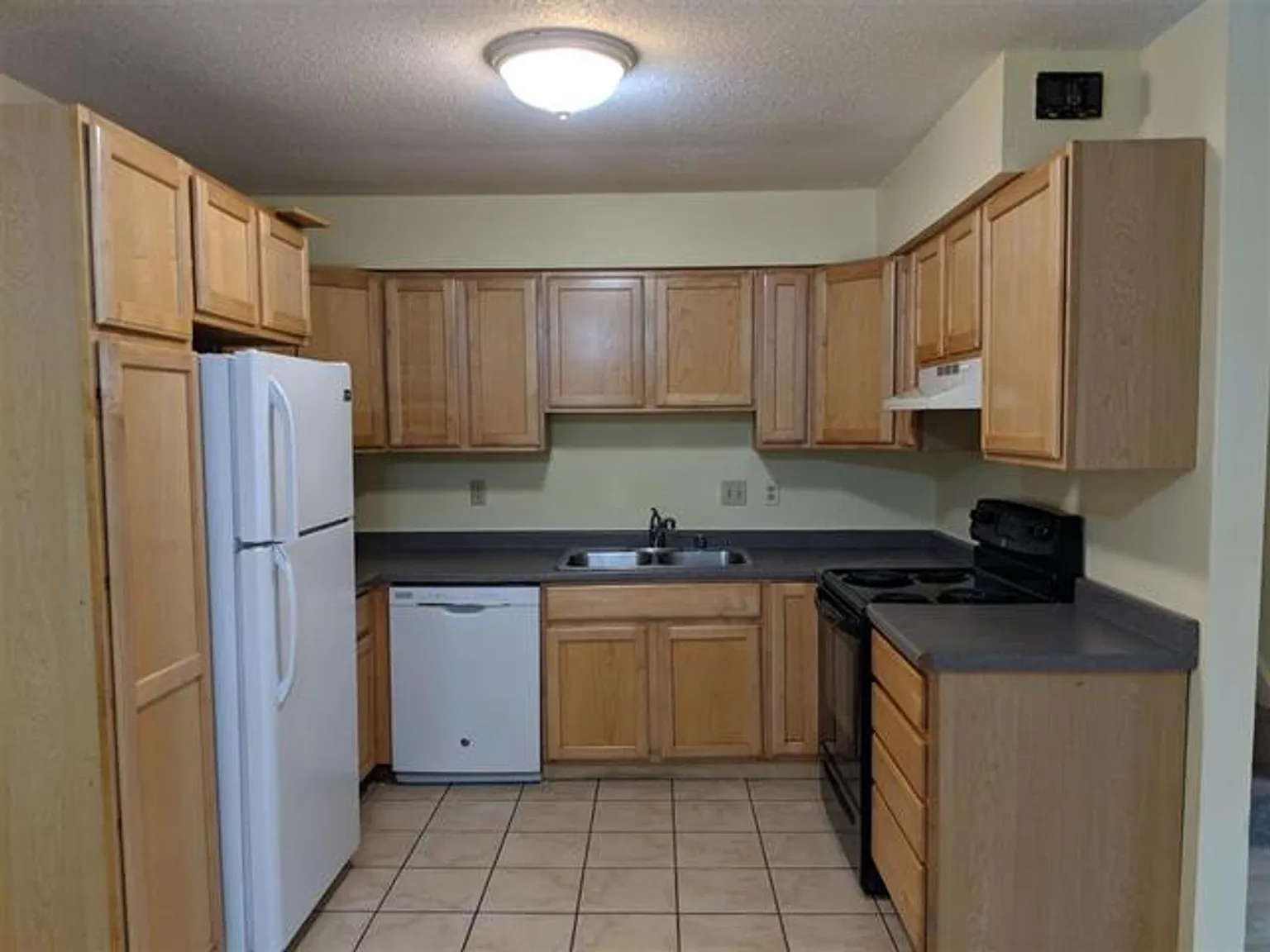 Epstein Rental — Photo 2