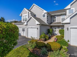 503 Huntington Ct #503, Oswego, IL 60543