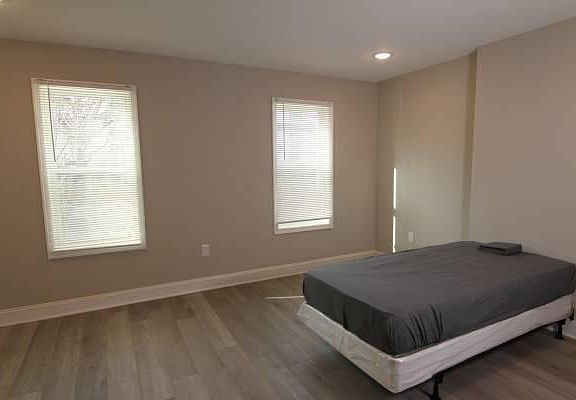 4th image of 4903 Penn St Unit A