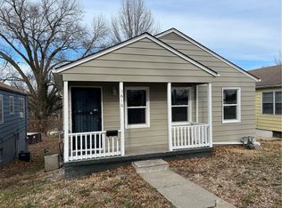 3616 E 46th St, Kansas City, MO 64130