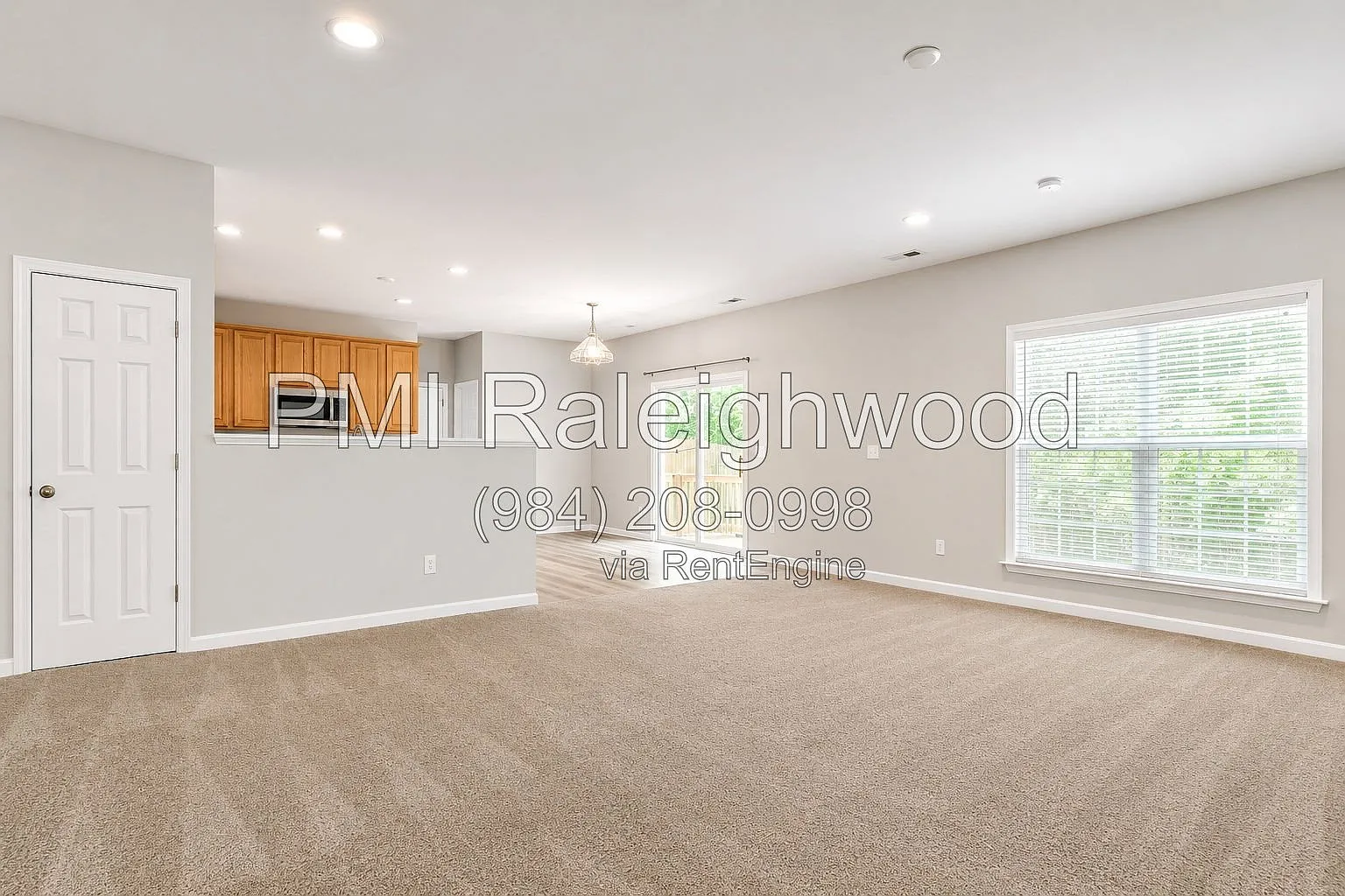 4 bed, 2.5 bath, 3076 sqft, $2,425 — Photo 3