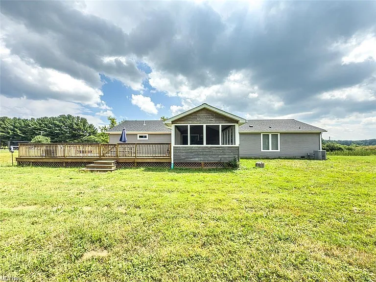 5719 N Richmond Rd — Photo 2