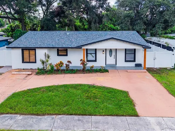 6524 LA MESA CIRCLE, TAMPA, FL 33634