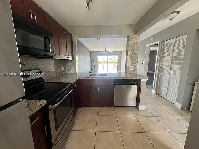 5200 NW 31st Ave #34 — Photo 5