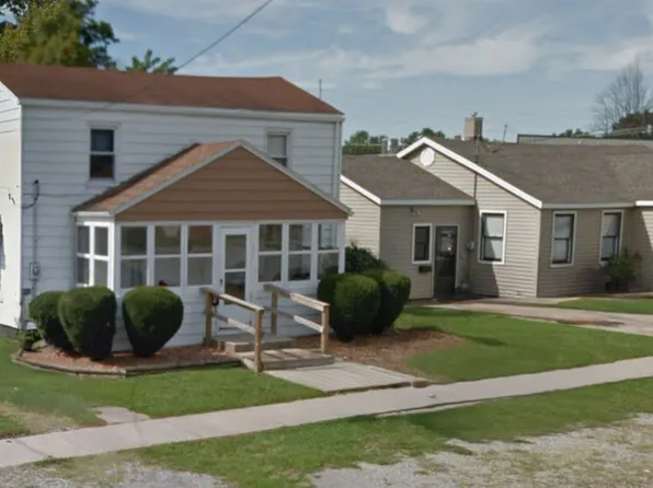 317 E South St, Du Quoin, IL 62832