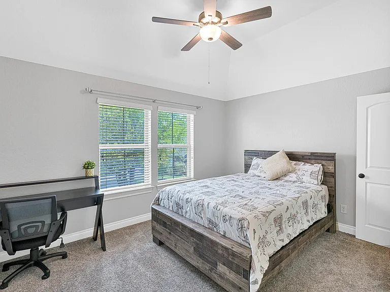 27703 Lodgemist Ct — Photo 36