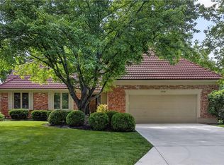 12216 Juniper St, Overland Park, KS 66209