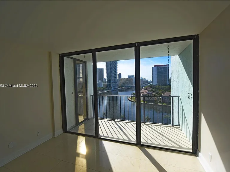 200 Leslie Dr #1124 — Photo 17
