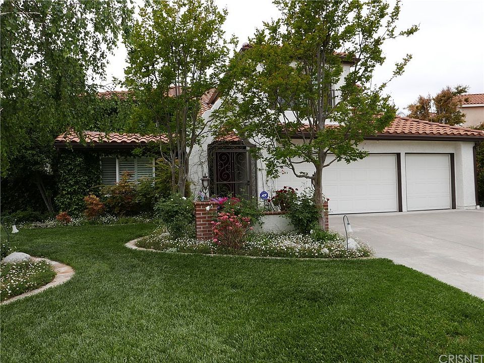 1st image of 24453 Brook Ct