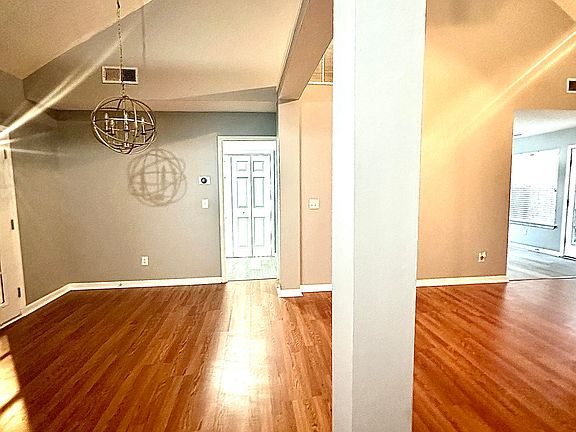 4th image of 1630 Isleworth Cir