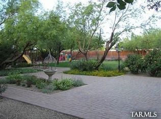 9101 N Calle Loma Linda, Tucson, AZ 85704