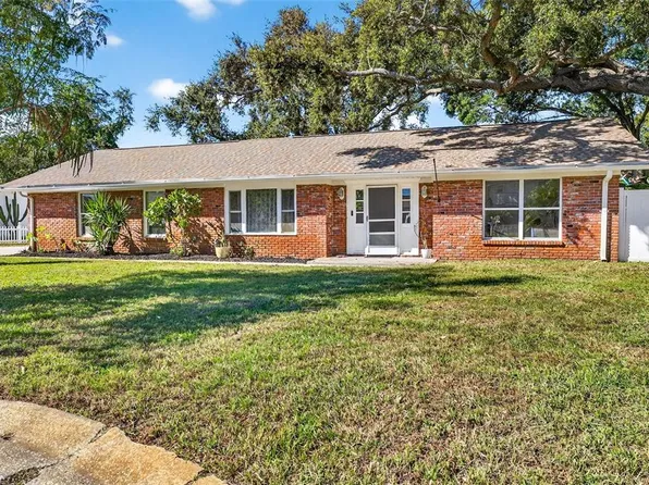 13589 101st Ter, Seminole, FL 33776